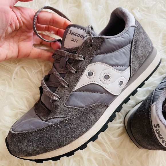 Saucony sneakers 4 size (fit 5) like new - Picture 4 of 5